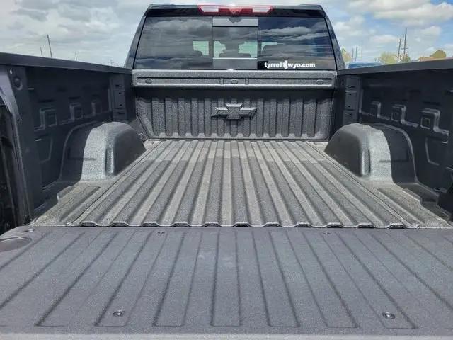2026 Chevrolet Silverado 1500 4WD Crew Cab Short Bed High Country