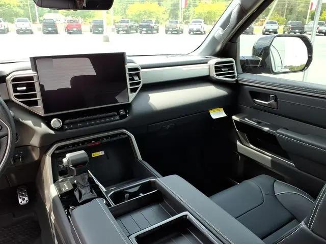 2026 Toyota Tundra Limited CrewMax 5.5' Bed