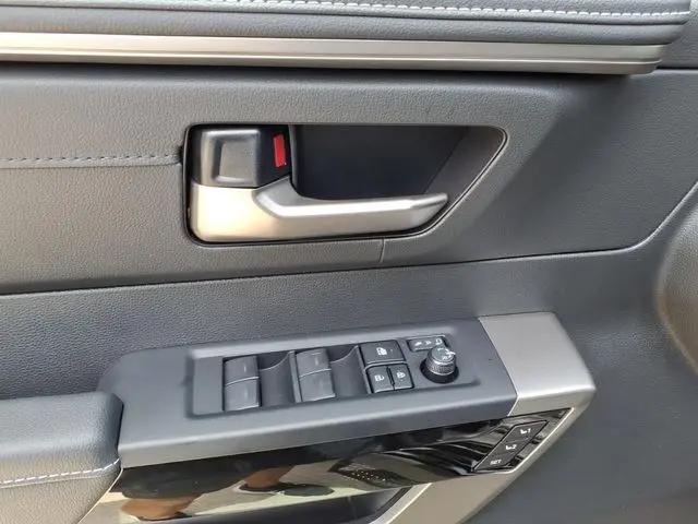 2026 Toyota Tundra Limited CrewMax 5.5' Bed