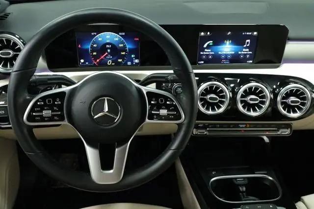 2019 Mercedes-Benz A 220 A 220