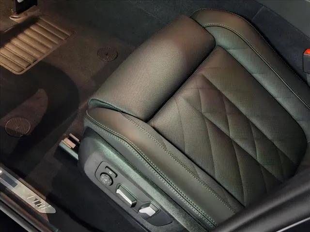 2027 BMW X6 xDrive40i