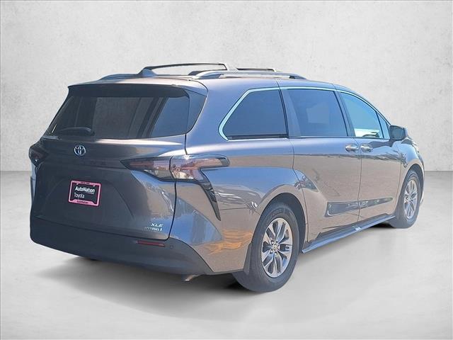 2023 Toyota Sienna XLE
