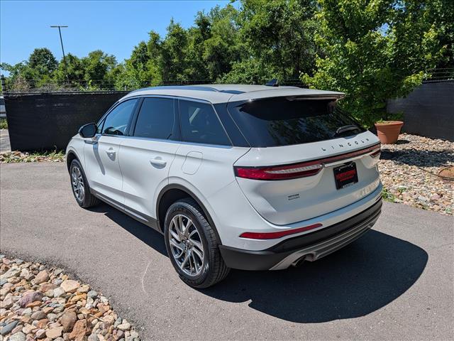 2022 Lincoln Corsair Standard