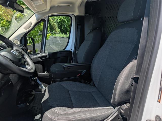 2023 Ram ProMaster 2500 Cargo Van Low Roof 136" WB