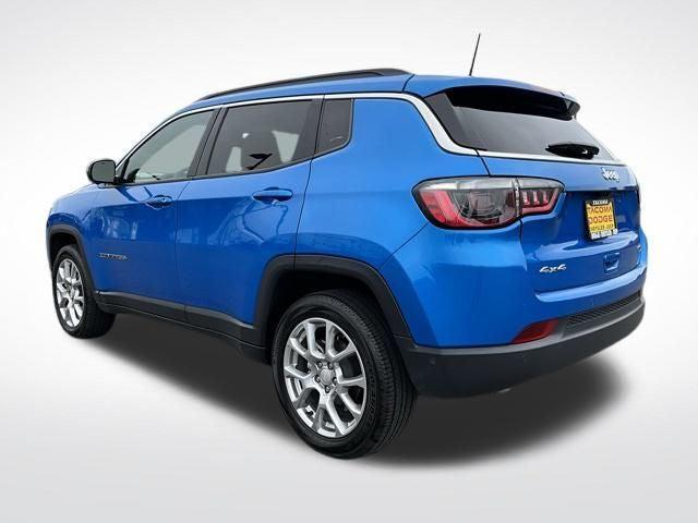 2024 Jeep Compass Latitude Lux FWD