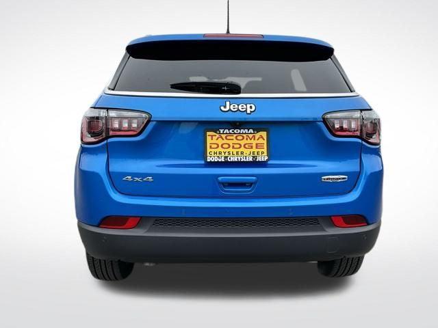 2024 Jeep Compass Latitude Lux FWD