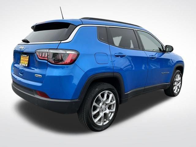 2024 Jeep Compass Latitude Lux FWD