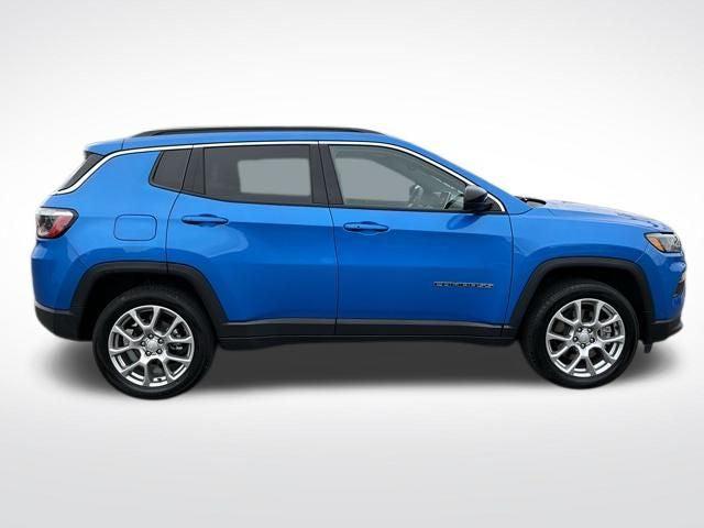 2024 Jeep Compass Latitude Lux FWD