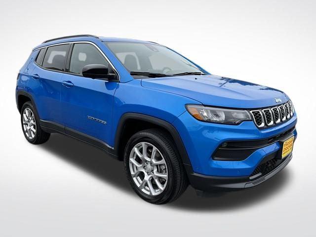 2024 Jeep Compass Latitude Lux FWD