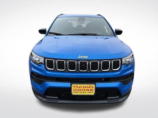 2024 Jeep Compass Latitude Lux FWD