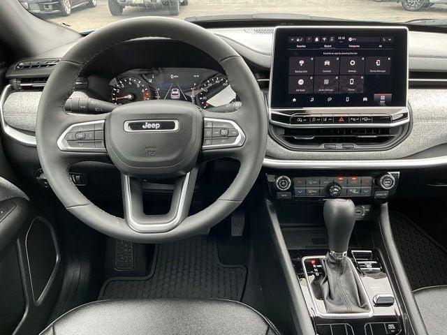 2024 Jeep Compass Latitude Lux FWD