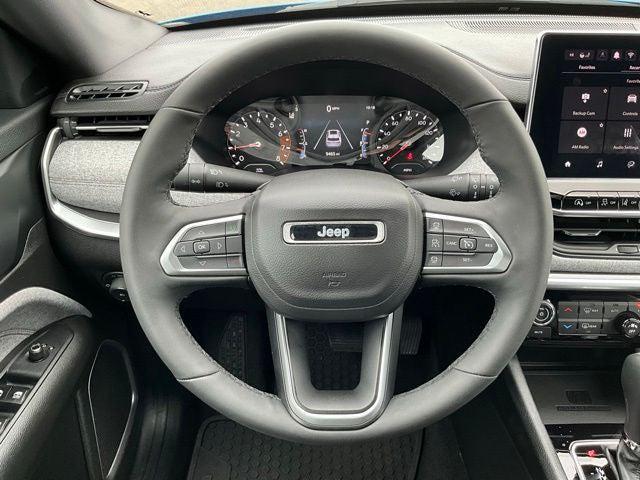2024 Jeep Compass Latitude Lux FWD