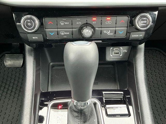 2024 Jeep Compass Latitude Lux FWD