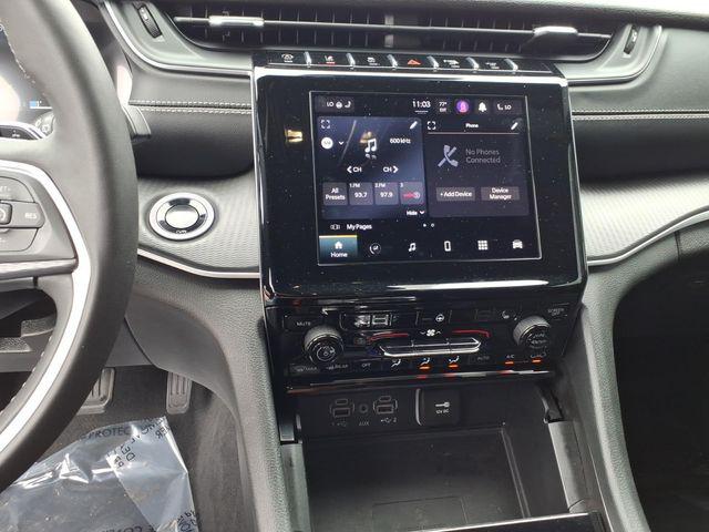 2025 Jeep Grand Cherokee Altitude 4x2