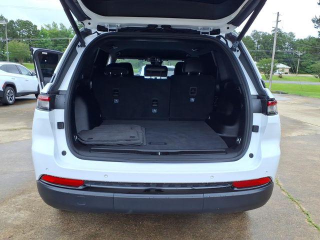 2025 Jeep Grand Cherokee Altitude 4x2