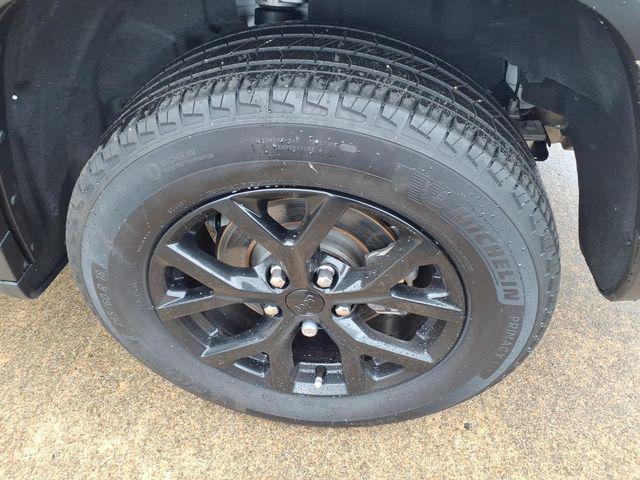2025 Jeep Grand Cherokee Altitude 4x2