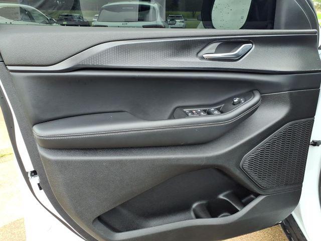 2025 Jeep Grand Cherokee Altitude 4x2