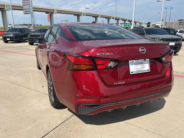 2024 Nissan Altima SV FWD