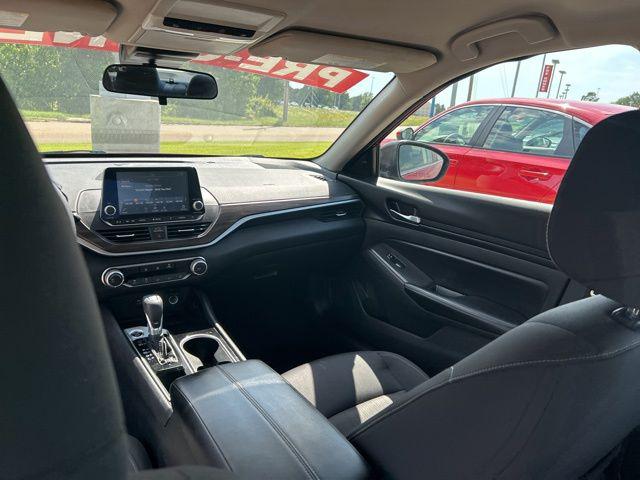 2024 Nissan Altima SV FWD