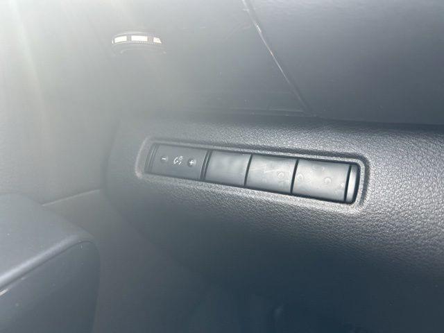 2025 Nissan Pathfinder S FWD