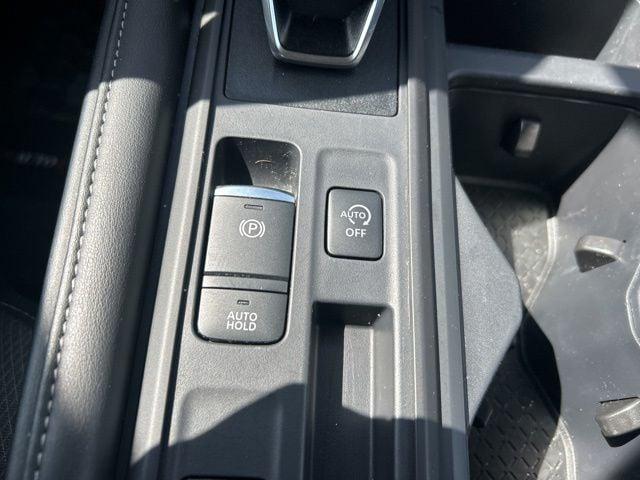 2025 Nissan Pathfinder S FWD