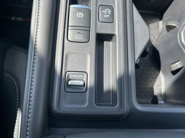 2025 Nissan Pathfinder S FWD