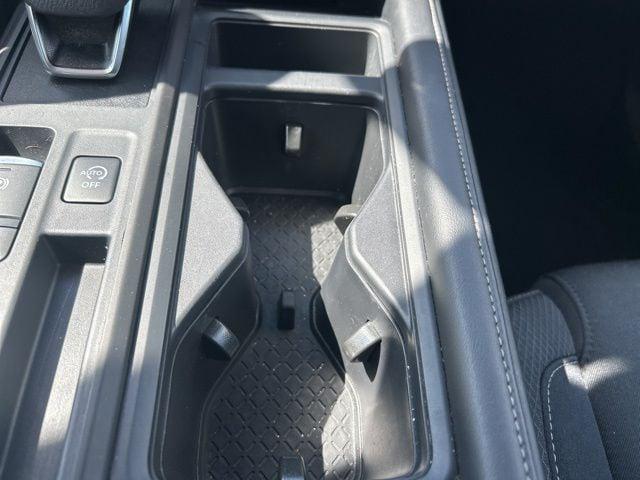 2025 Nissan Pathfinder S FWD