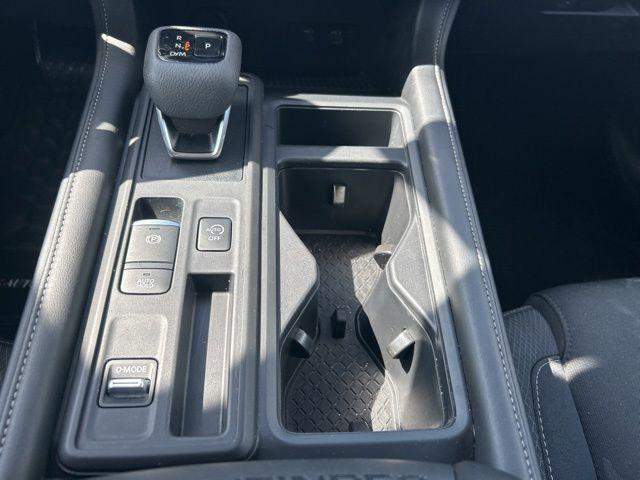 2025 Nissan Pathfinder S FWD