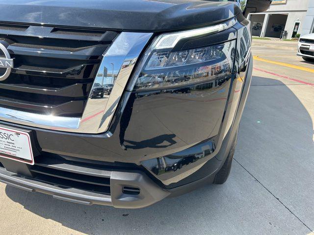 2025 Nissan Pathfinder S FWD
