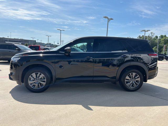 2025 Nissan Pathfinder S FWD
