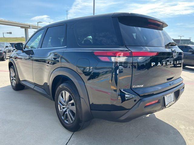 2025 Nissan Pathfinder S FWD