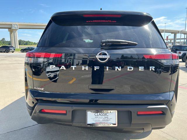 2025 Nissan Pathfinder S FWD
