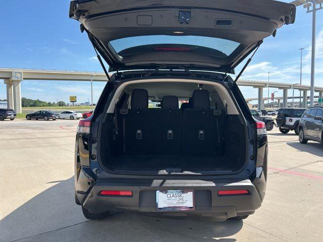 2025 Nissan Pathfinder S FWD