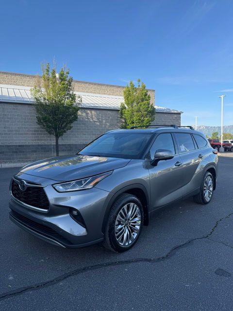 2026 Toyota Highlander Platinum