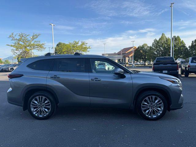 2026 Toyota Highlander Platinum