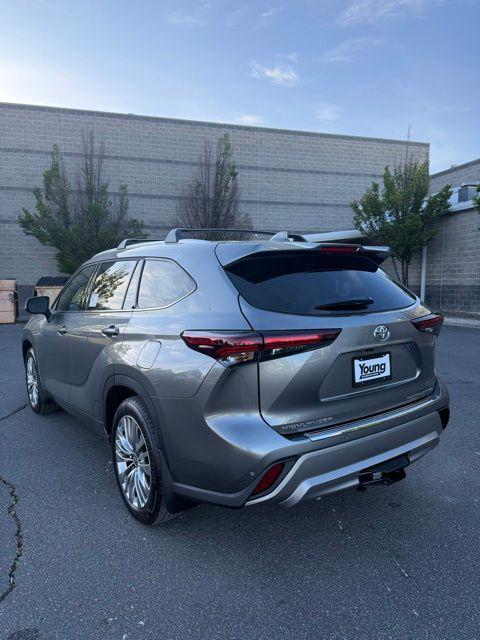 2026 Toyota Highlander Platinum