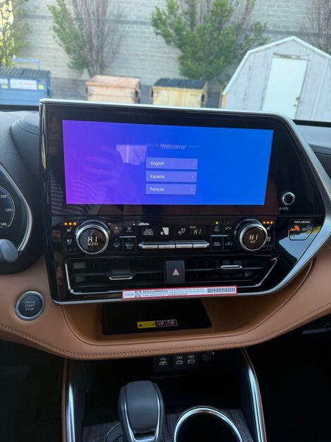 2026 Toyota Highlander Platinum