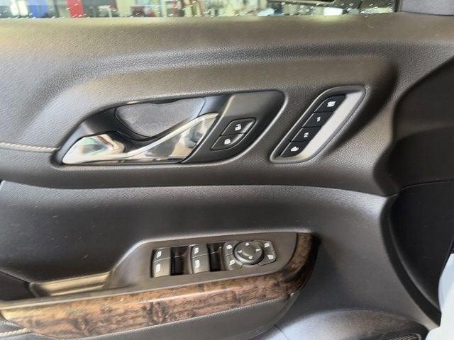 2020 GMC Acadia AWD Denali
