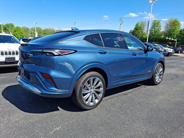 2026 Buick NV Avenir FWD