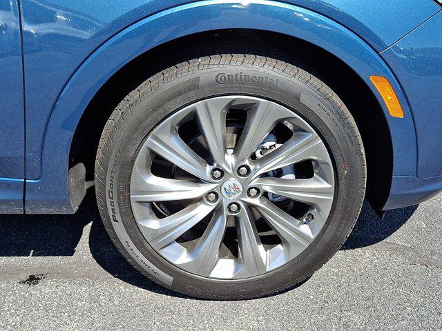 2026 Buick NV Avenir FWD