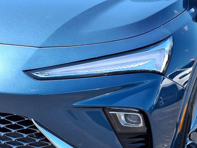 2026 Buick NV Avenir FWD