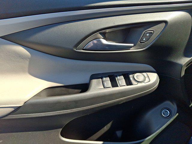 2026 Buick NV Avenir FWD