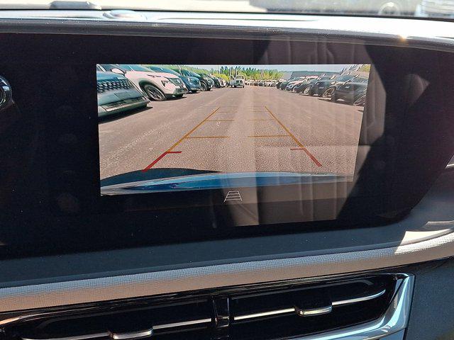 2026 Buick NV Avenir FWD