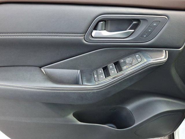 2023 Nissan Rogue SL Intelligent AWD