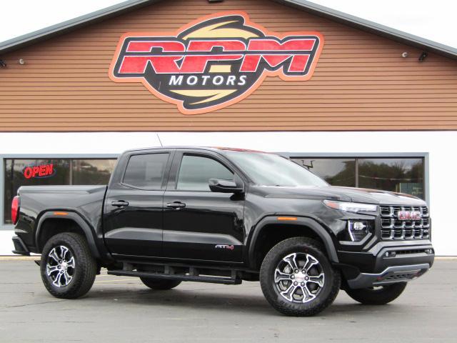 2025 GMC Canyon AT4 4WD