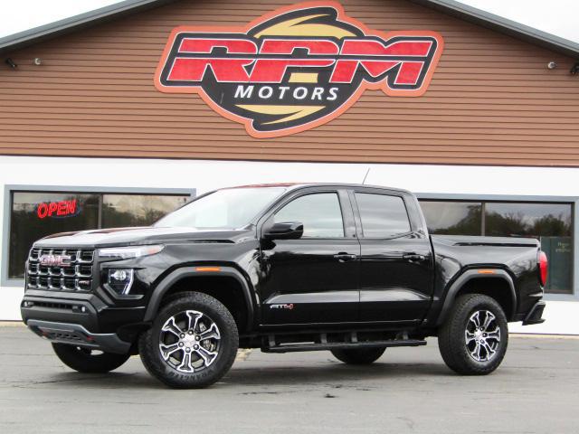 2025 GMC Canyon AT4 4WD
