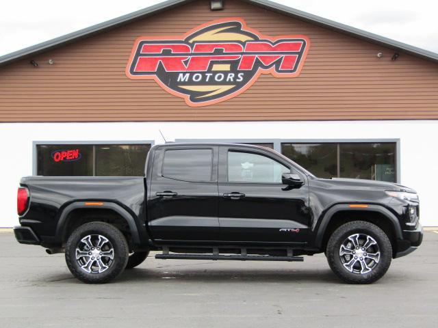 2025 GMC Canyon AT4 4WD