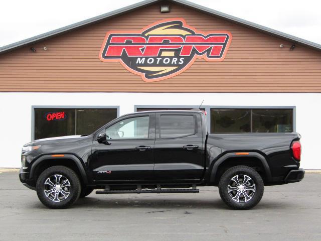 2025 GMC Canyon AT4 4WD