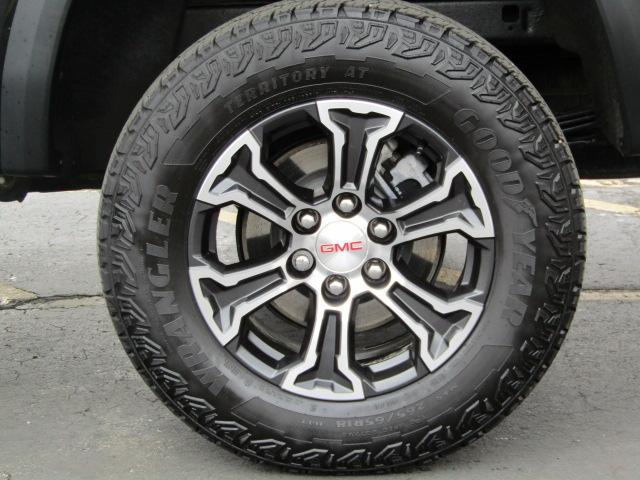 2025 GMC Canyon AT4 4WD