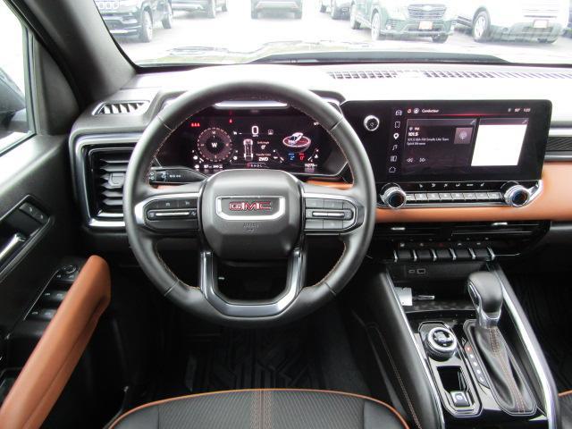 2025 GMC Canyon AT4 4WD